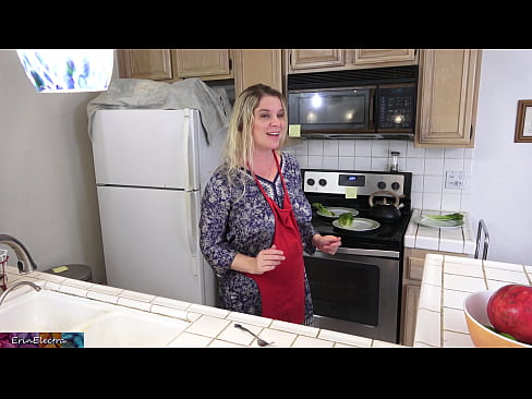 ❤️ ʻO Stepmom e waiū ana iā ia i loko o ka lumi kuke ma mua o kāna lā Sex video ma porn haw.klassikaprint.ru